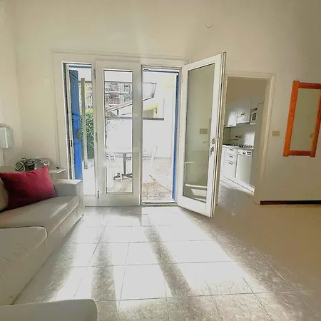 Lakefront In 54738 Apartament